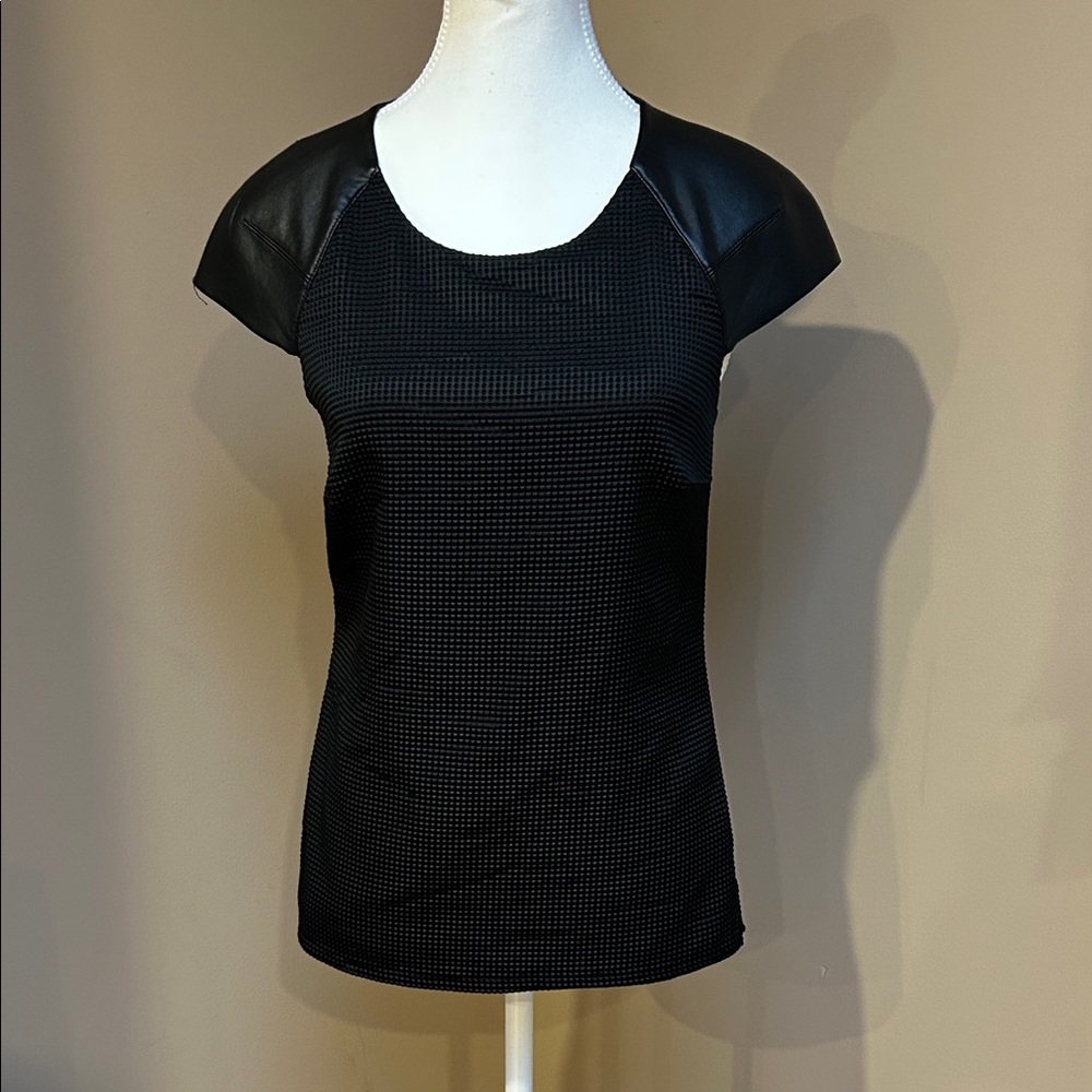 Bailey 44 Black Short Sleeve Textured Top